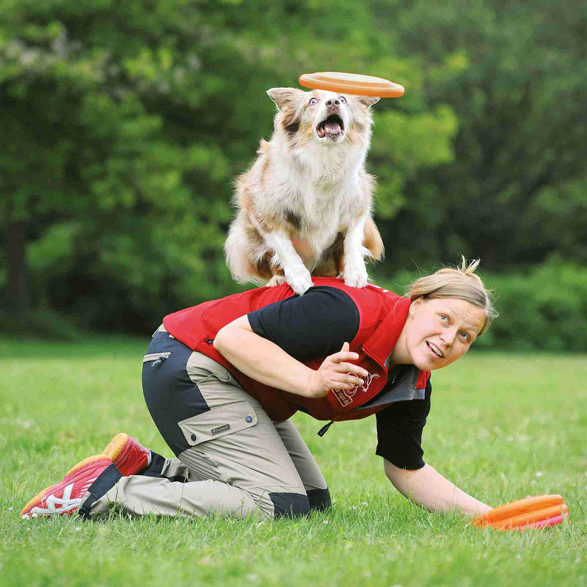 TRIXIE 3305 Ball am Seil, Naturgummi, ø 6/30 cm, orange/türkis, 2er Pack, Hund, Größen alle Rassen, Apportieren, Tauziehen